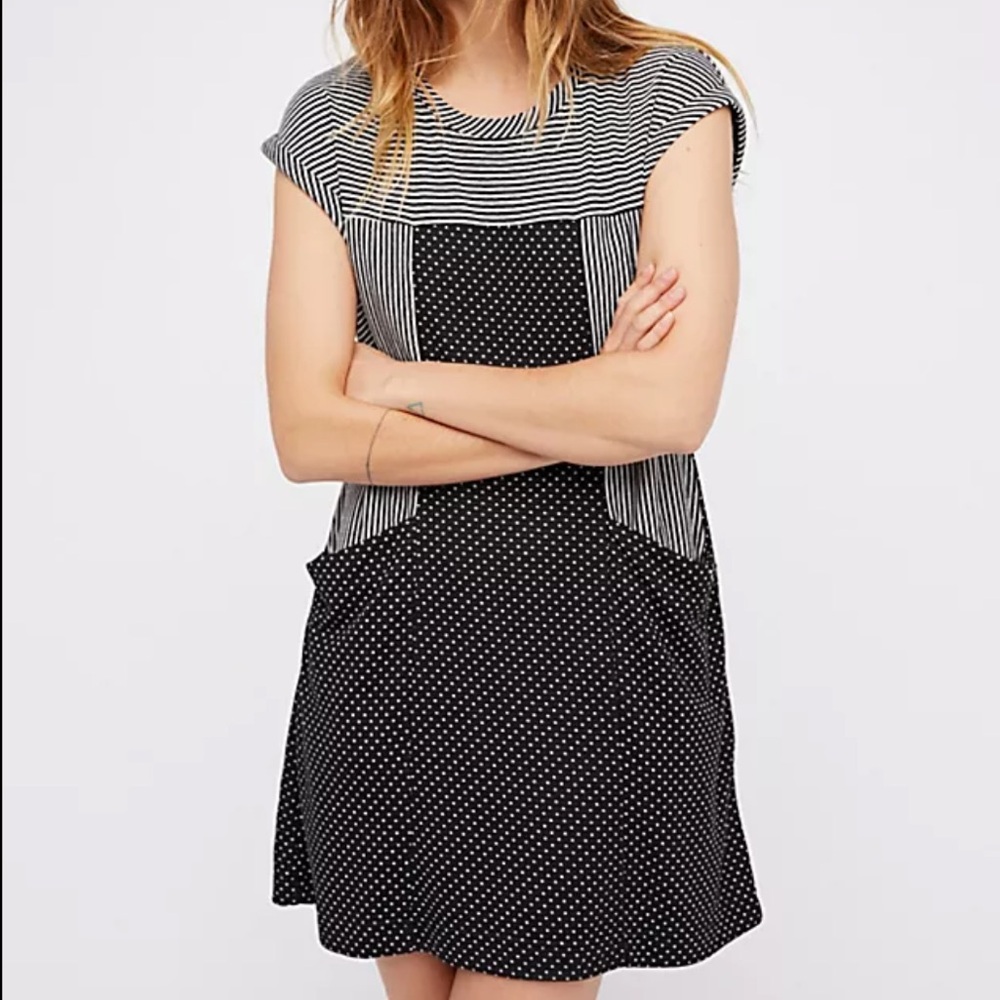 Free People Wildflower Mini Dress Size XS Black White Slouchy Pocket